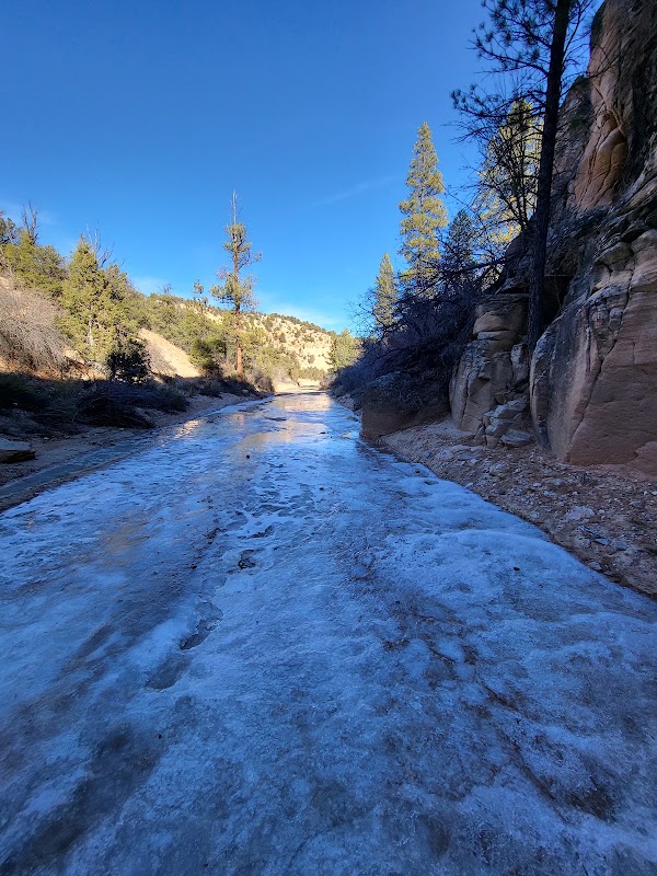 Willis Creek Slot Canyon trailhead 2