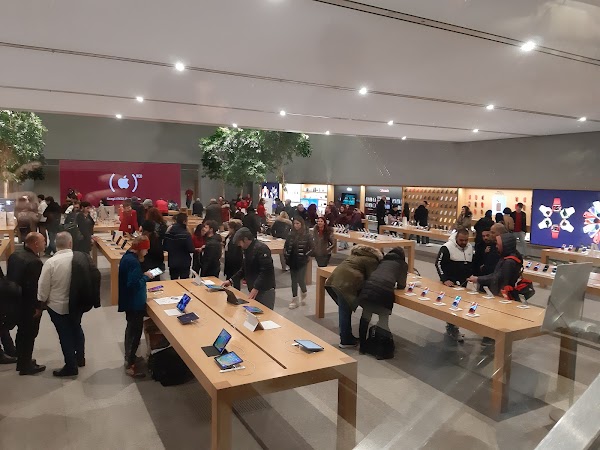Apple Store Piazza Liberty 5