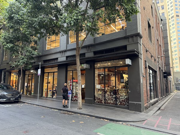 N Lee Bakery Cafe