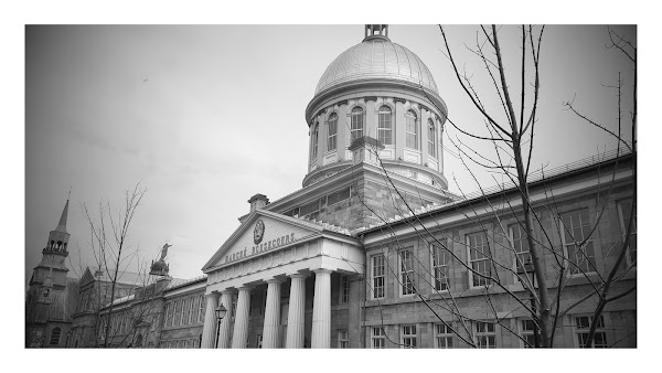 Bonsecours Market Street 1
