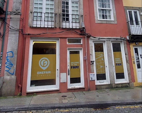 Onefam Ribeira Hostel Porto
