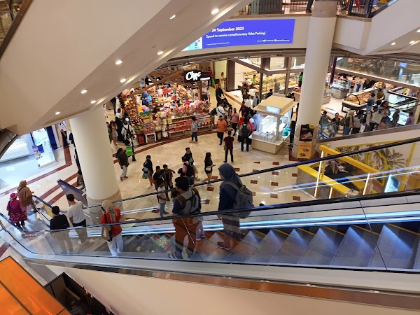 Suria KLCC 3