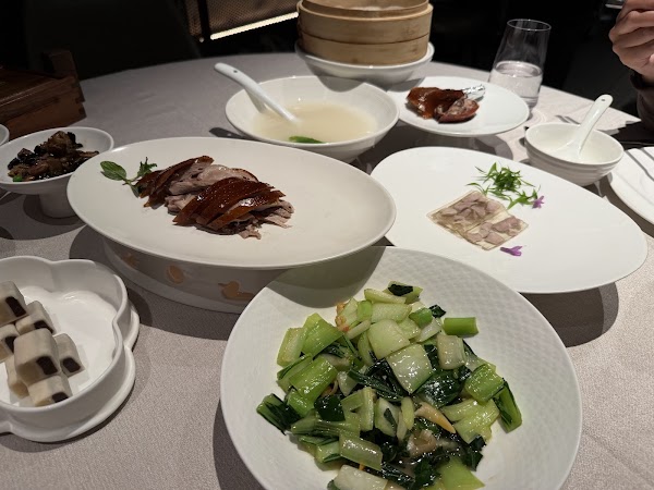 四季民福烤鸭店