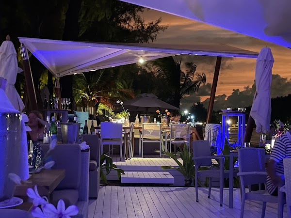 Catch Beach Club 5