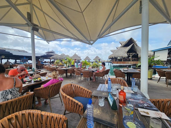 Karel's Beach Bar 2