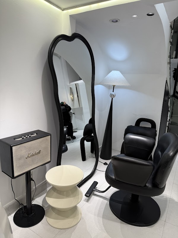 Chaos Hair Studio 5