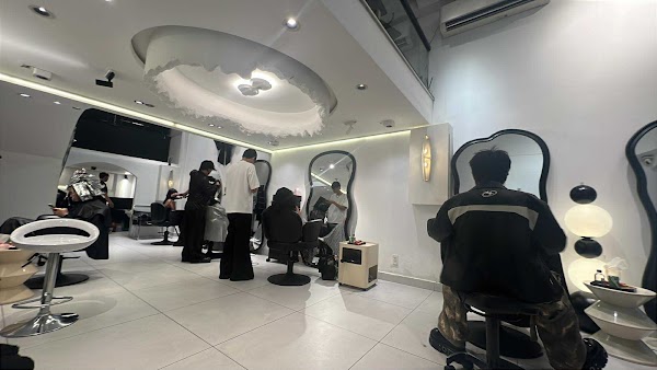Chaos Hair Studio 4