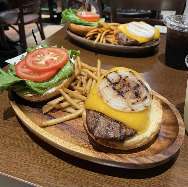 Kua Aina Sandwich Shop 2