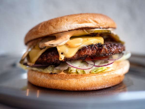 boo / the burger, ēstuve 3