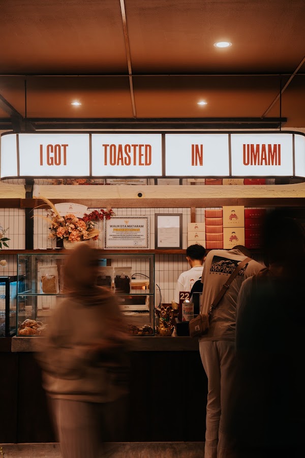 Umami Cafe & Bakery 1
