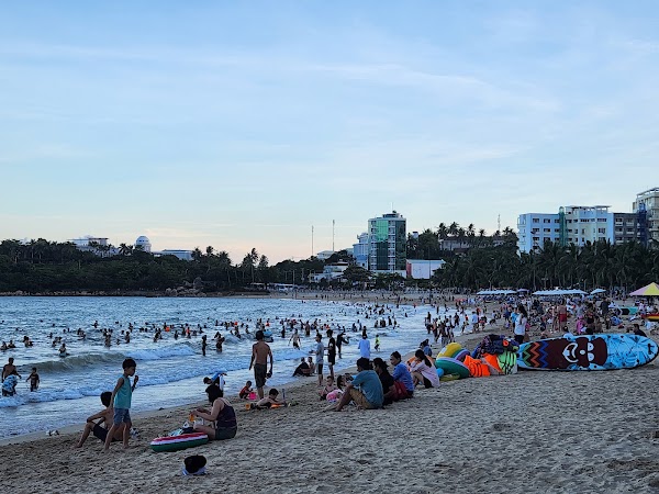 Bãi dương beach Nha trang 4