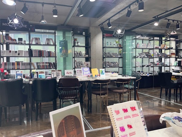 Pen Cafe 4