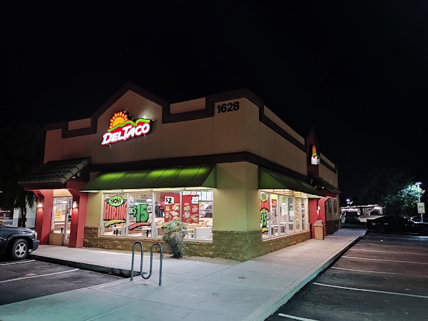 Del Taco 1
