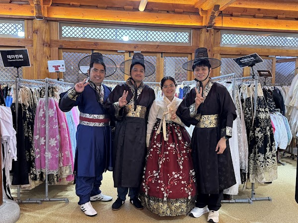 Jeonju hanok village hanbok rental HANBOKNAM 3