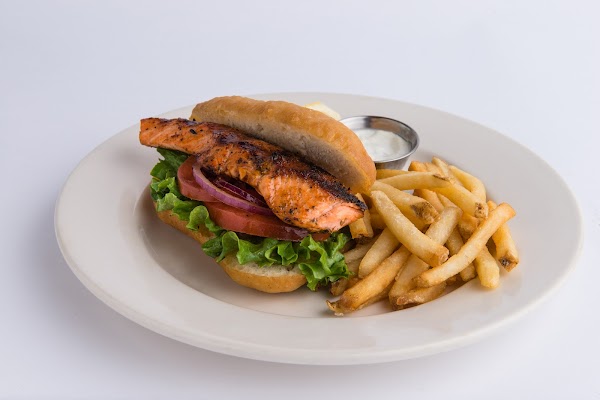 Pier Market Seafood Restaurant 5