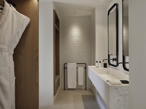 Parian Chronicle Hotel Paros, a Destination by Hyatt Hotel 3