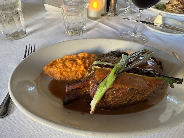 Clancy's Restaurant 4
