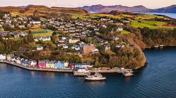 Western Isles Hotel