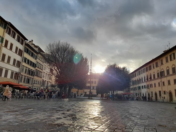 Piazza Santo Spirito 4