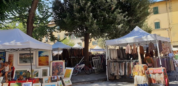 Piazza Santo Spirito 2