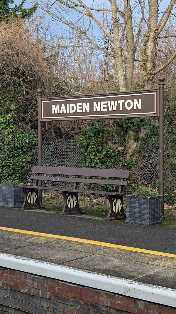Maiden Newton