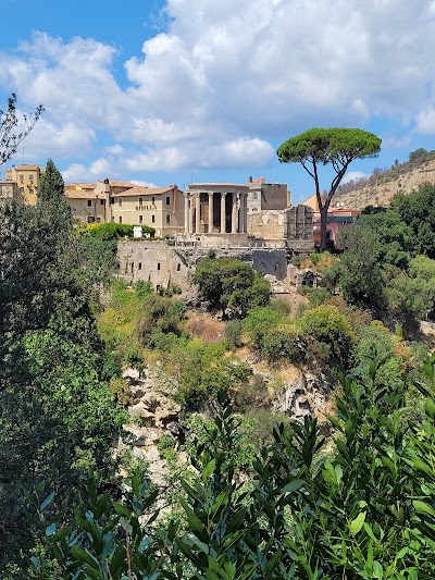 Villa Gregoriana 1