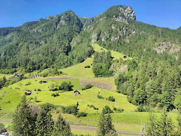 Eisenbahn Kehrtunnel Gotthard Panorama Express SBB 1