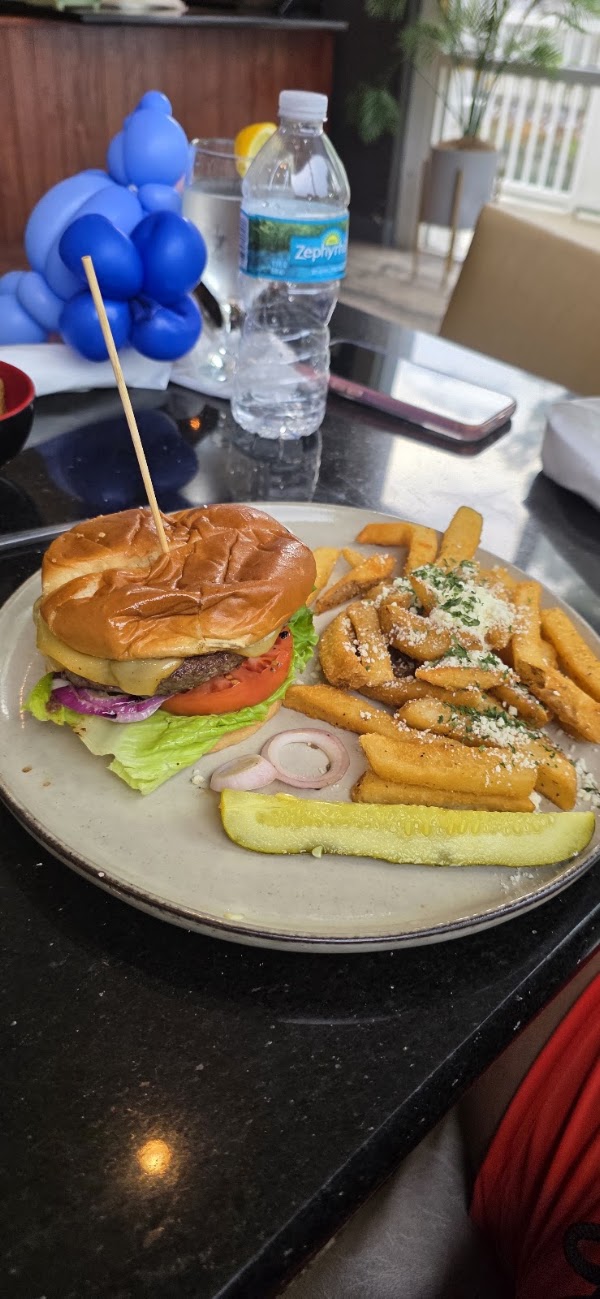 Hideaway Grille & Bar 5