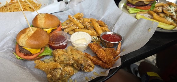 Hideaway Grille & Bar 3