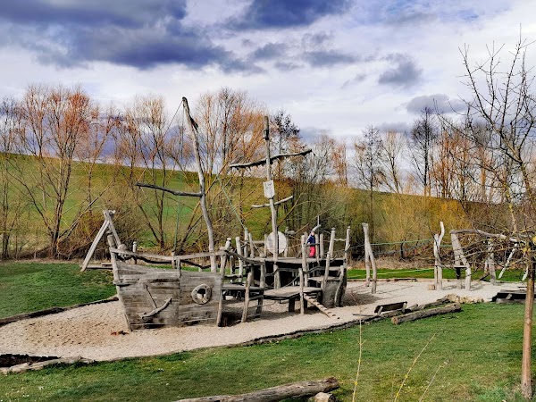 Spiel- und Raststation Piratenschiff
