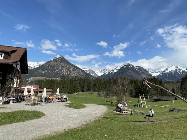 Cafe Restaurant Karatsbichl 2