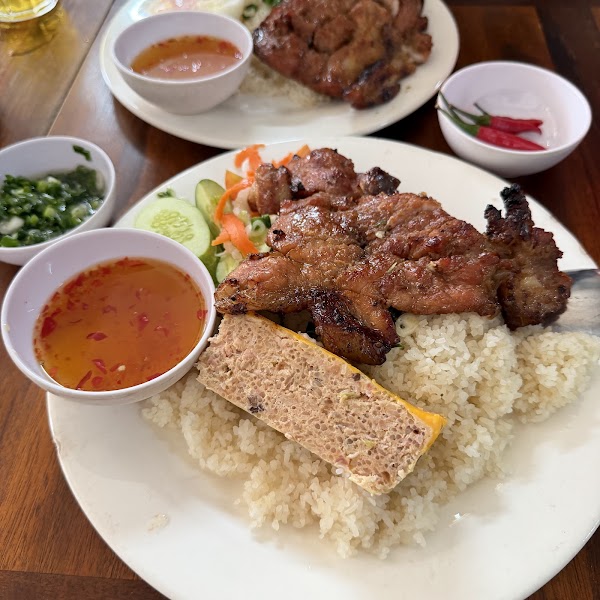 Quán Cơm Tấm 47 4