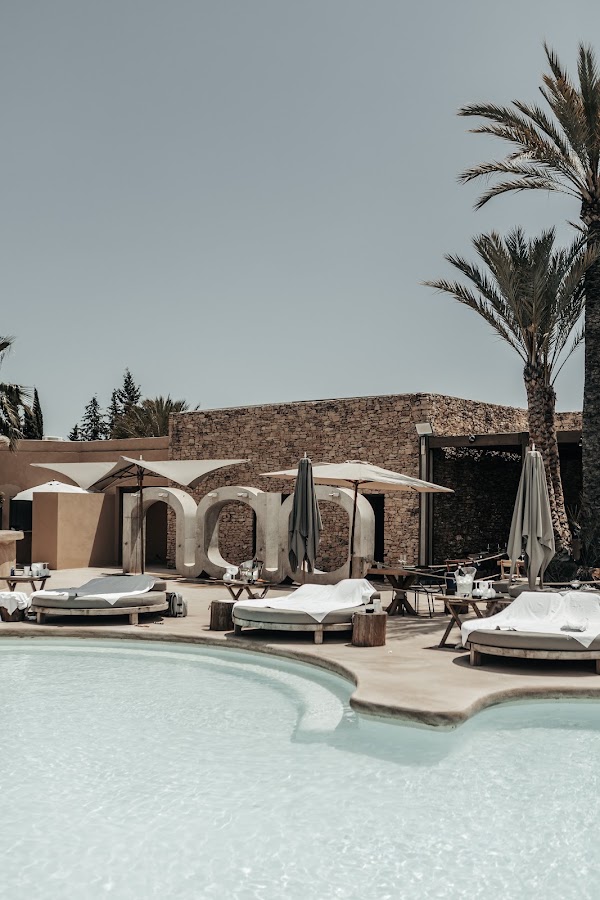 NAO Pool Club