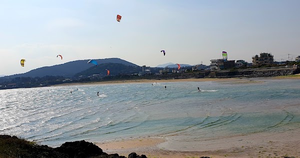 Sinyang Beach