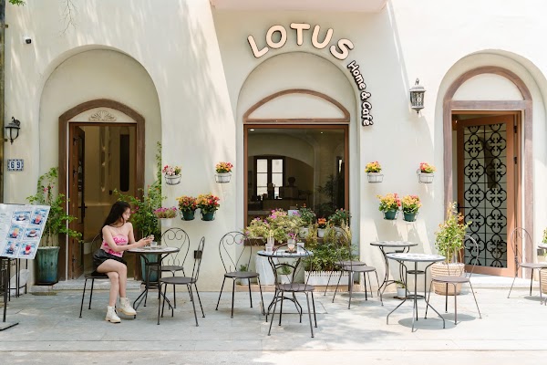 Lotus Home & Cafe