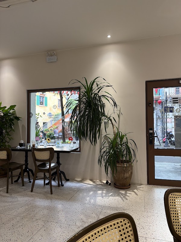 Lotus Home & Cafe 2