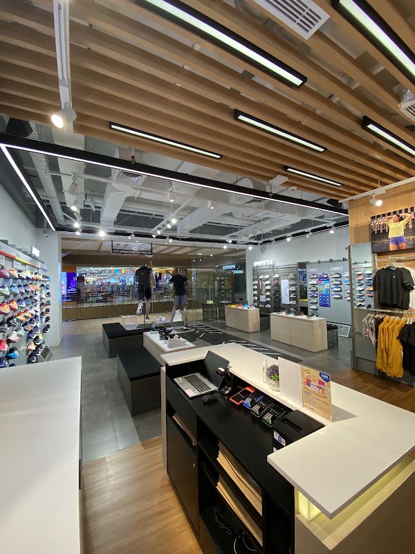 Asics Living World 5