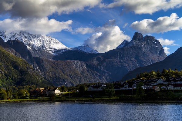 Romsdalshornet 4