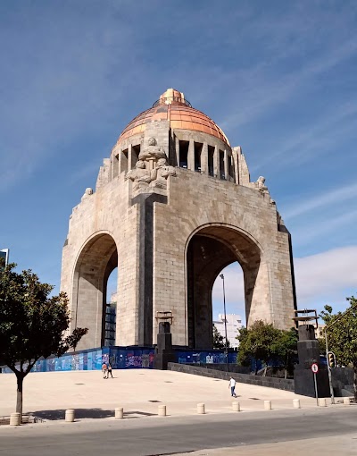 Monument to the Revolution
