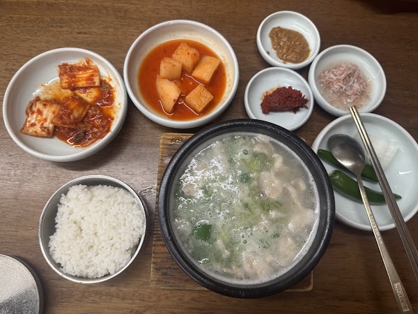 Geukdong Doeji Gukbap 4