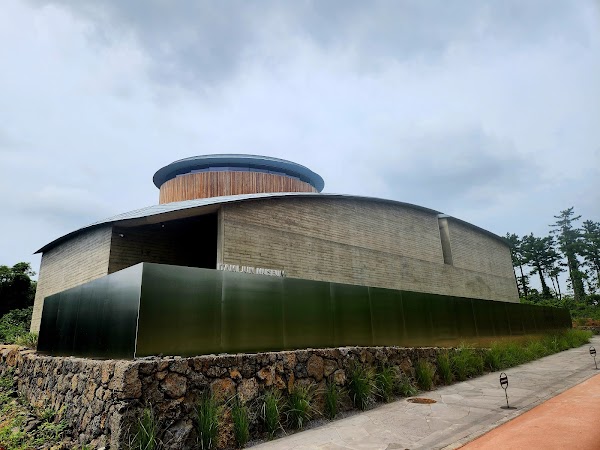 ITAMI JUN MUSEUM 1