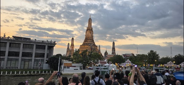 Chao Phraya Tourist Boat – Hop On Hop Off Bangkok 1