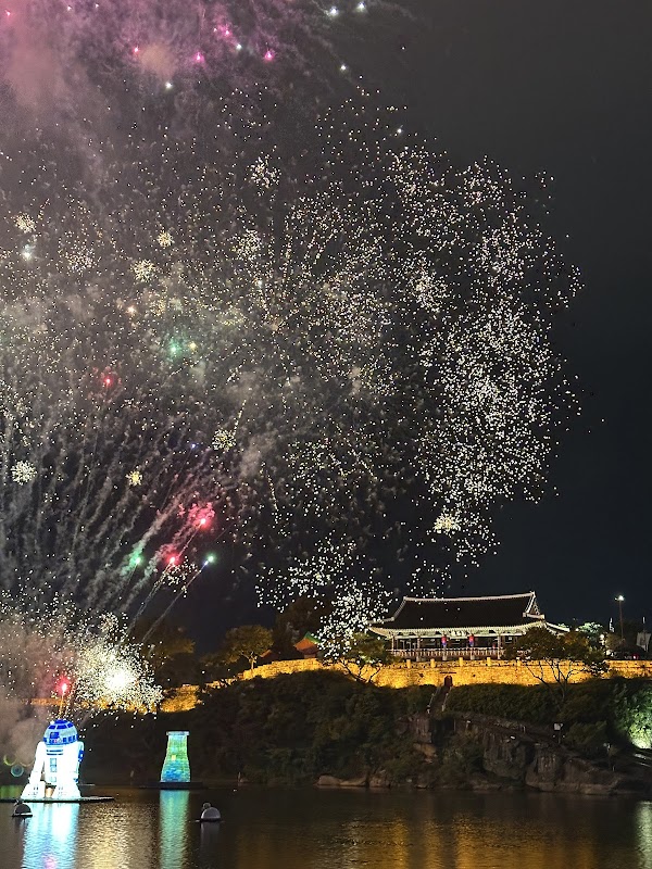 Jinju Namgang Lantern Festival Site 2