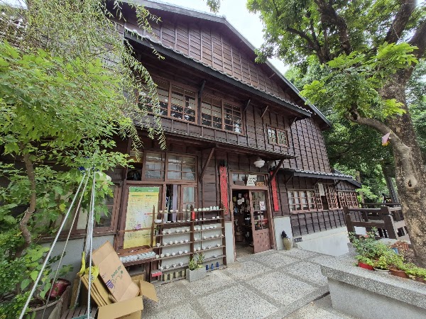 Daybreak 18 Teahouse 4