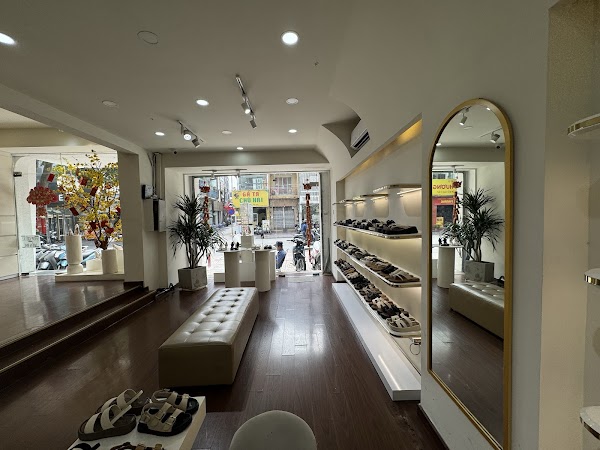 SKD Store -508 Lê Văn Sỹ 4