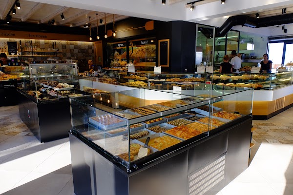 Ragoussis Bakery