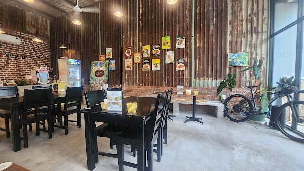 Everyday Vegan Food & Coffee Da Nang 5