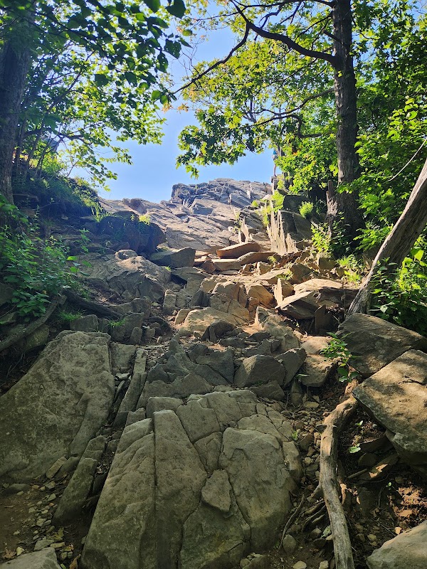 Humpback Rocks 5