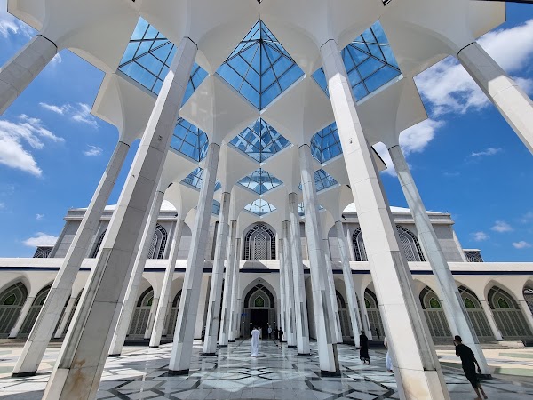 Sultan Salahuddin Abdul Aziz Shah Mosque 2