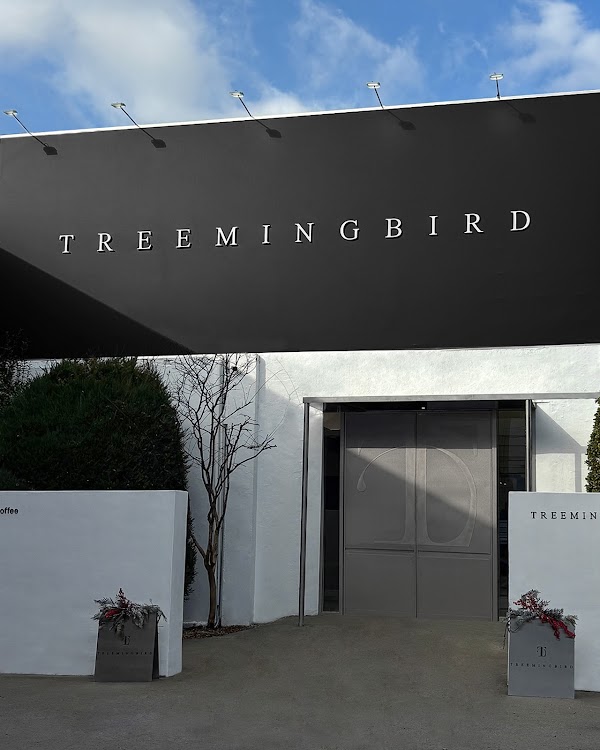 트리밍버드 플래그십 스토어 성수(TREEMINGBIRD FLAGSHIP STORE SEONGSU)